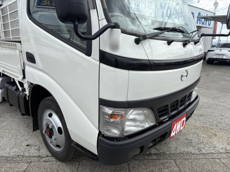H17 デュトロ　2t平ボディ　4WD|中古トラックの販売・買取・査定のアイナビ