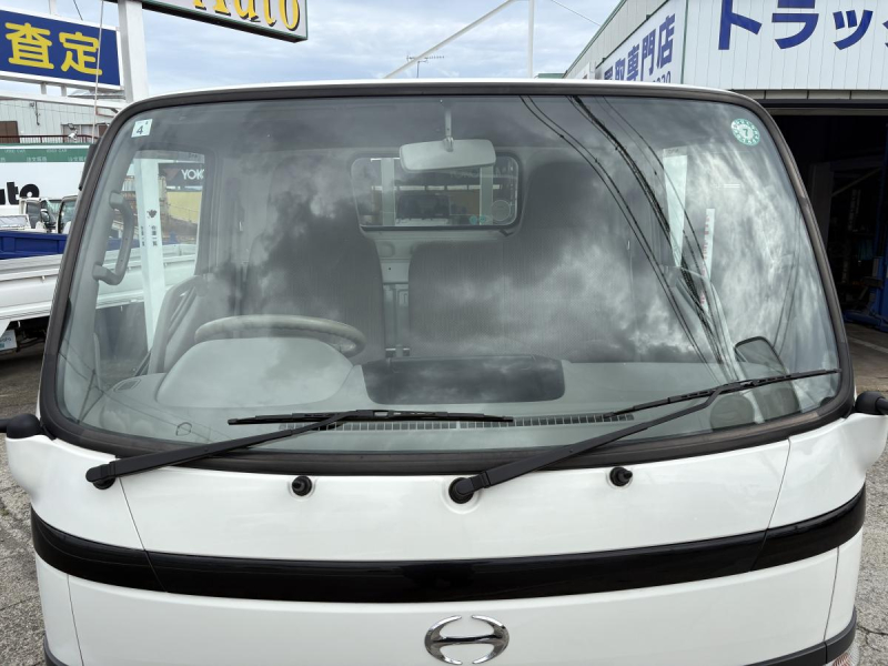 H17 デュトロ　2t平ボディ　4WD|中古トラックの販売・買取・査定のアイナビ