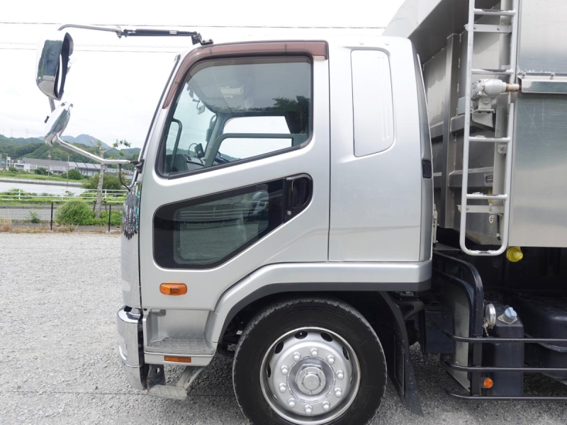 ダンプ積載11.8t総重量19985kg|中古トラックの販売・買取・査定のアイナビ