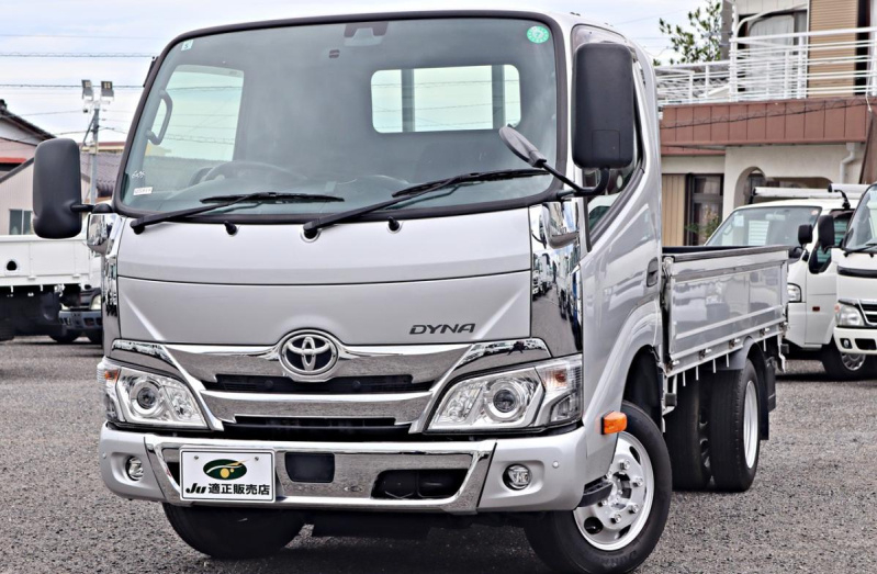 平ボディ　積載1750kg|中古トラックの販売・買取・査定のアイナビ