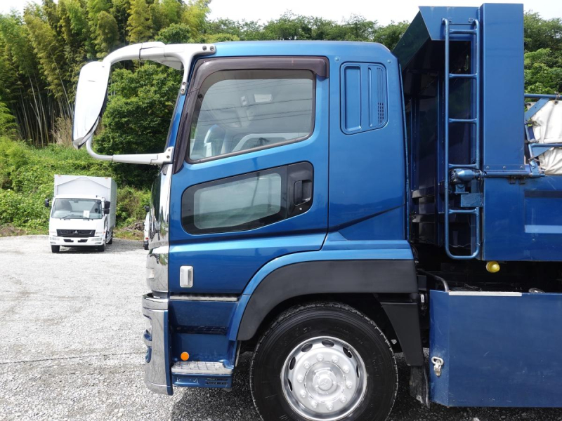 大型ダンプ積載9t|中古トラックの販売・買取・査定のアイナビ