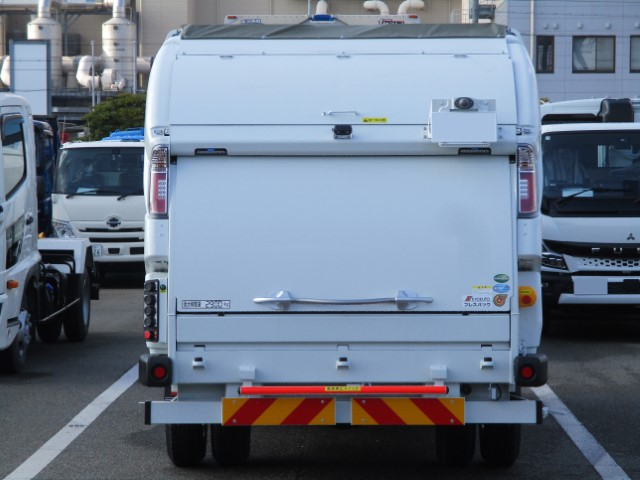 R8　三菱キャンター　プレス式塵芥車6.9立米　未使用車|中古トラックの販売・買取・査定のアイナビ