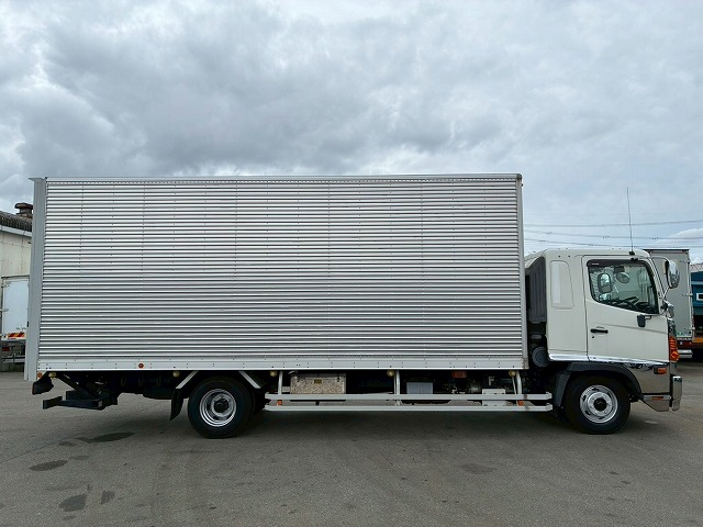 210馬力 6速マニュアル MT 4t 8t 中型 ドライバン 箱車|中古トラックの販売・買取・査定のアイナビ