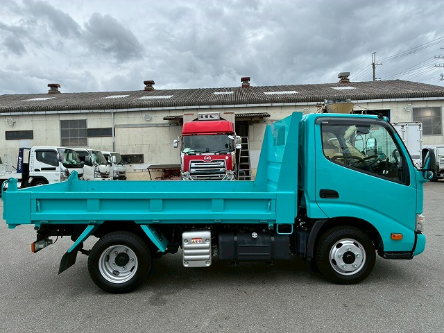 保証対象車両 4ナンバー 新明和工業 2t積載 6速 MT|中古トラックの販売・買取・査定のアイナビ