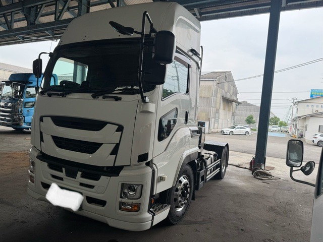 R2ギガトラクタE尺　美車　ハイルーフ1.1.4t460PS　リターダ|中古トラックの販売・買取・査定のアイナビ