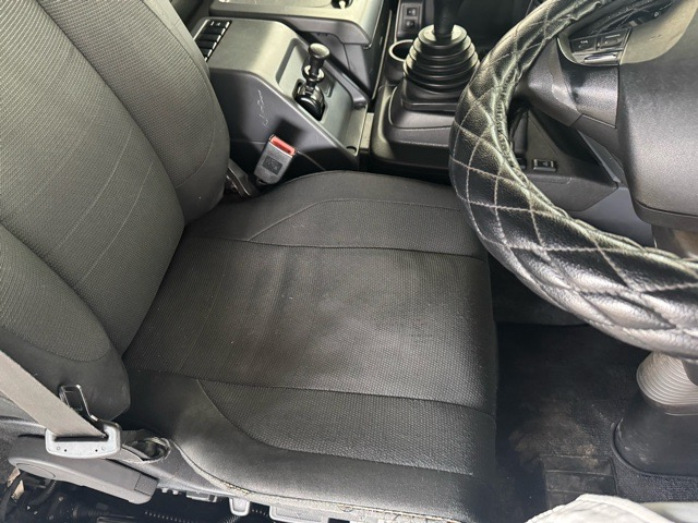 R2ギガトラクタE尺　美車　ハイルーフ1.1.4t460PS　リターダ|中古トラックの販売・買取・査定のアイナビ