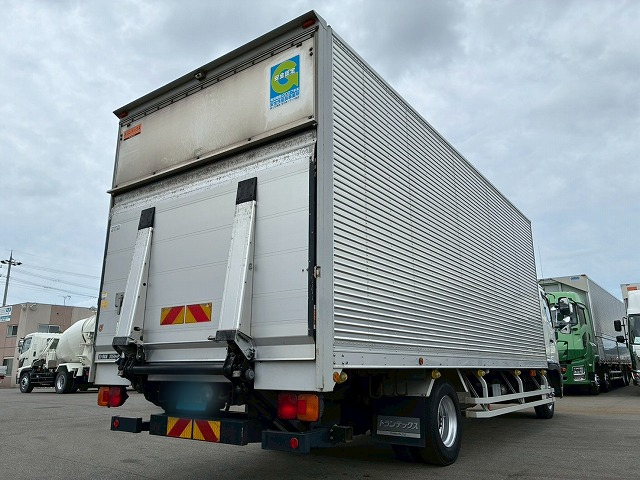 210馬力 6速マニュアル MT 4t 8t 中型 ドライバン 箱車|中古トラックの販売・買取・査定のアイナビ