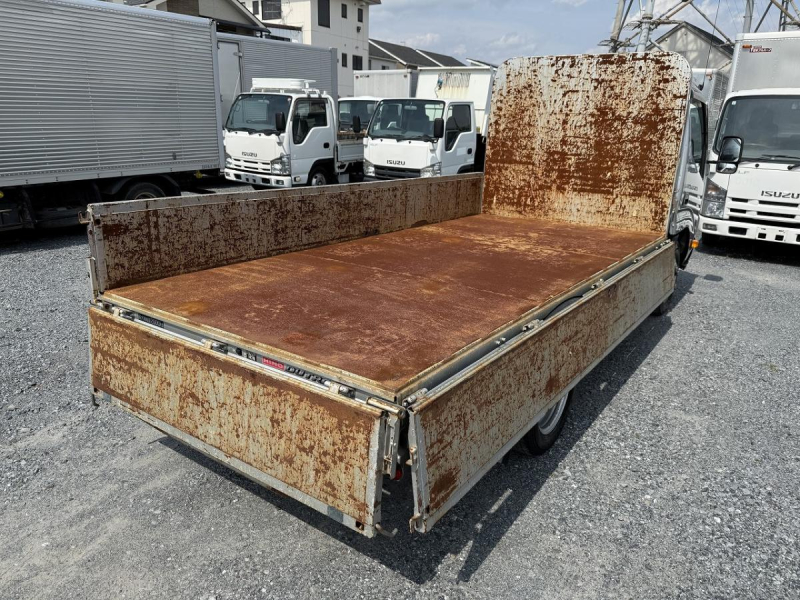 2t積・平ボディ・標準セミロング・6MT・5t未満|中古トラックの販売・買取・査定のアイナビ