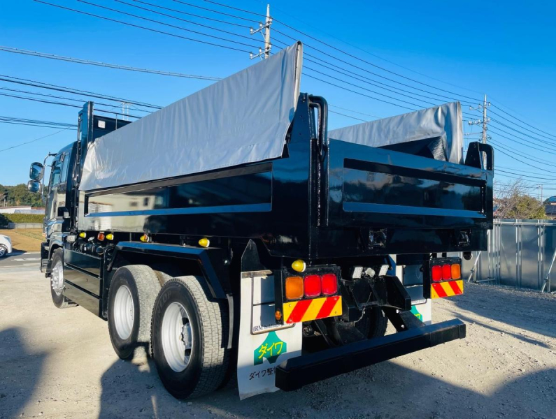 平成25年★いすゞ ギガ★ダンプ★32万★9400kg★タコグラフ式|中古トラックの販売・買取・査定のアイナビ