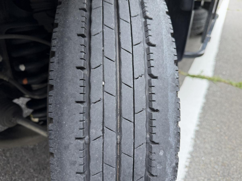 2t積・アルミバン・AT・垂直パワーゲート600kg・ラッシング|中古トラックの販売・買取・査定のアイナビ