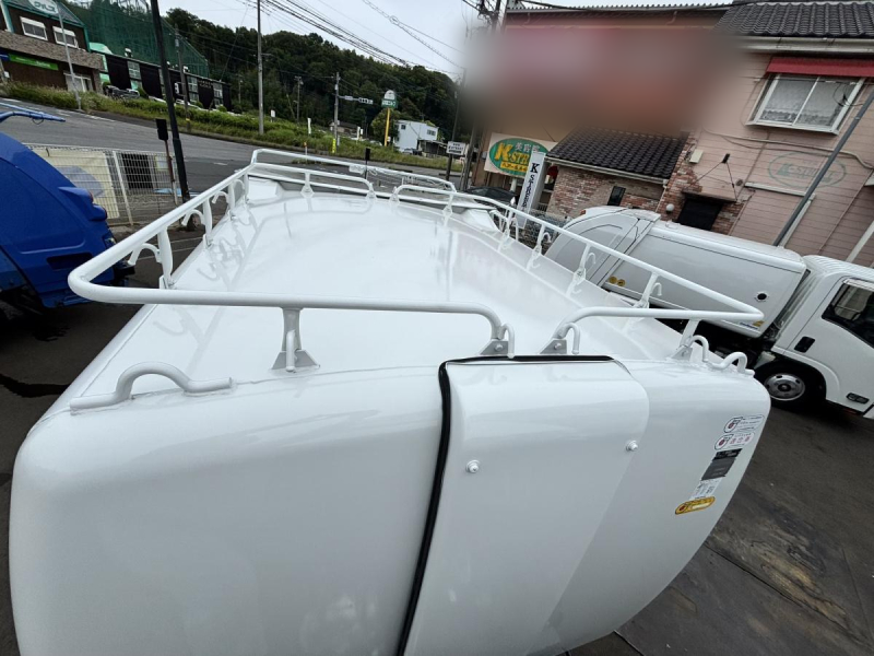 回転ダンプ式パッカー車 極東製5.0立米 積載3350kg|中古トラックの販売・買取・査定のアイナビ