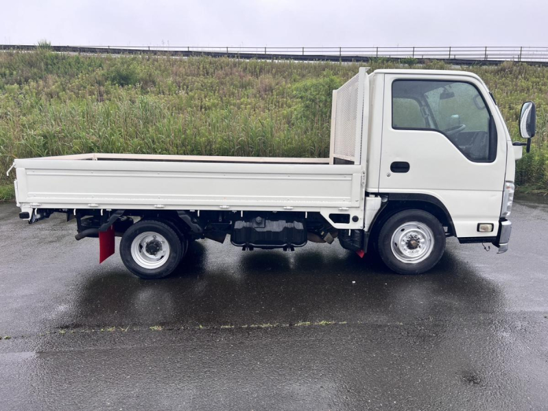 平成26タイタン平ボディー4ナンバーAT限定可準中型免許対応|中古トラックの販売・買取・査定のアイナビ