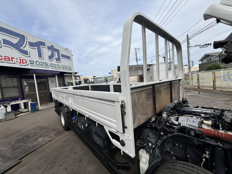 標準ロング平ボディー 積載4000kg|中古トラックの販売・買取・査定のアイナビ