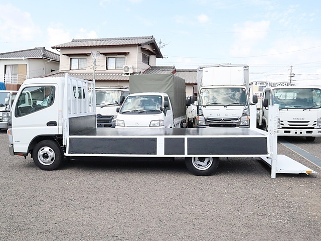 垂直式パワーゲート　平ボディ　積載2t　標準ロング　全低床|中古トラックの販売・買取・査定のアイナビ