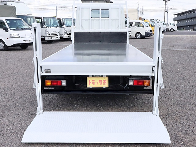 垂直式パワーゲート　平ボディ　積載2t　標準ロング　全低床|中古トラックの販売・買取・査定のアイナビ