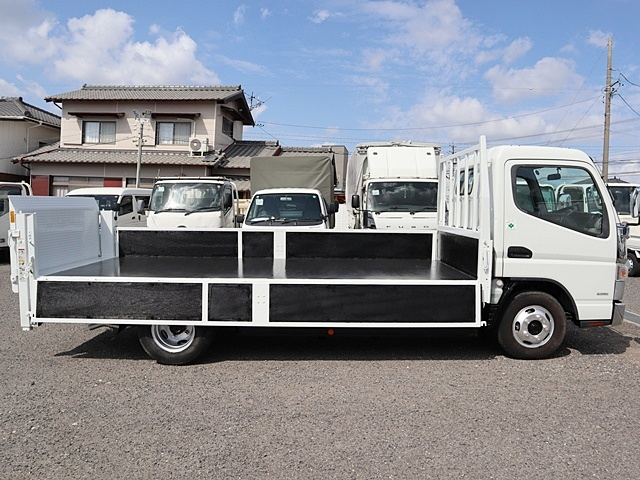 垂直式パワーゲート　平ボディ　積載2t　標準ロング　全低床|中古トラックの販売・買取・査定のアイナビ