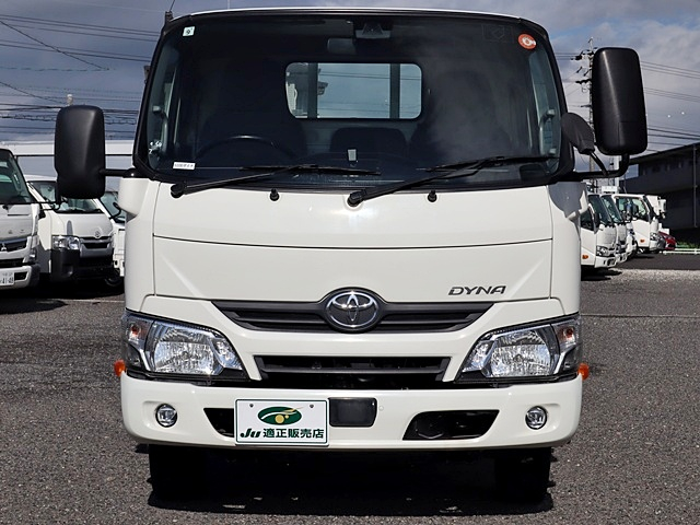 積載2t　平ボディ　TECSトヨタ車体　垂直パワーゲ―ト|中古トラックの販売・買取・査定のアイナビ