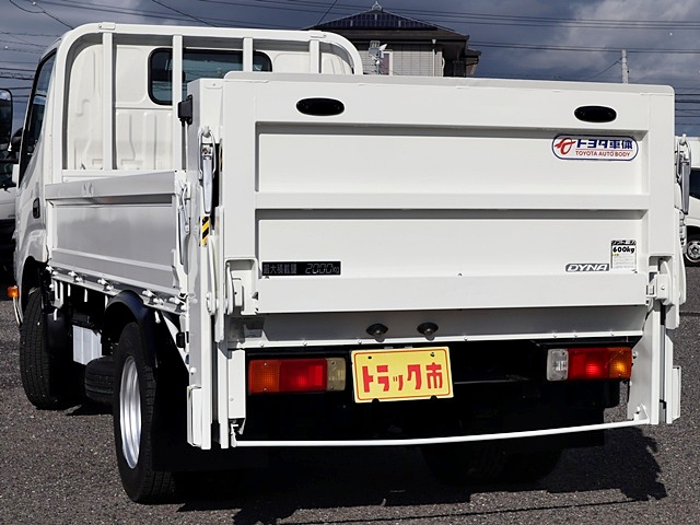 積載2t　平ボディ　TECSトヨタ車体　垂直パワーゲ―ト|中古トラックの販売・買取・査定のアイナビ