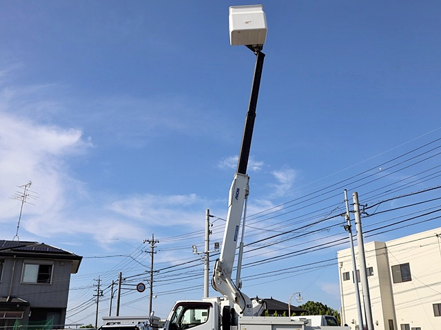 高所作業車　アイチ　SB10A　FRPバケット　作業床高さ9、7M|中古トラックの販売・買取・査定のアイナビ