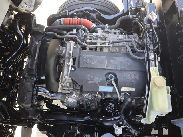 高所作業車　アイチ　SB10A　FRPバケット　作業床高さ9、7M|中古トラックの販売・買取・査定のアイナビ