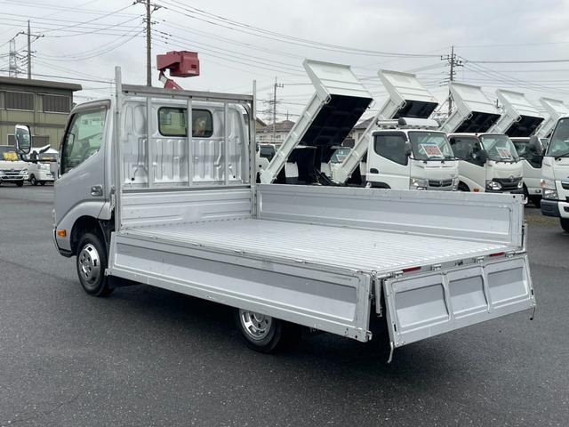 トヨタ 平ボディ|中古トラックの販売・買取・査定のアイナビ