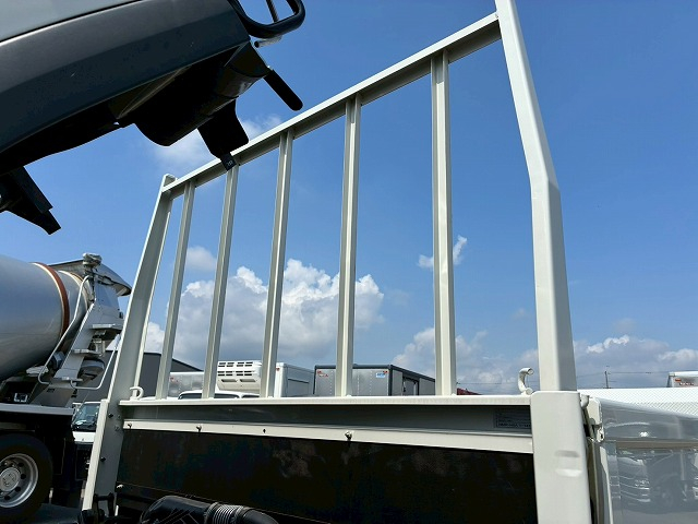 保証対象車両 車検付標準幅 6速 MT 5t限定・準中型免許|中古トラックの販売・買取・査定のアイナビ