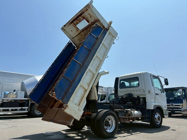 Fゲートフラットゲート新明和工業210馬力6速MT4t8t|中古トラックの販売・買取・査定のアイナビ