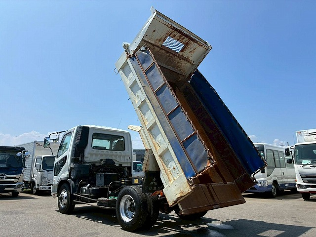 Fゲートフラットゲート新明和工業210馬力6速MT4t8t|中古トラックの販売・買取・査定のアイナビ
