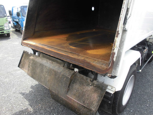 3.3T パッカー車 塵芥車 回転式 ダンプ式 清掃車 5.1立米|中古トラックの販売・買取・査定のアイナビ