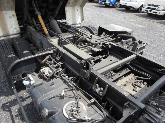 3.3T パッカー車 塵芥車 回転式 ダンプ式 清掃車 5.1立米|中古トラックの販売・買取・査定のアイナビ