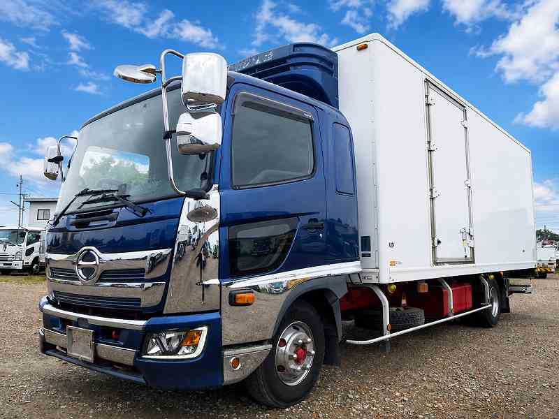 日野 レンジャー ワイド 低温設定 冷凍冷蔵車 格納ゲート|中古トラックの販売・買取・査定のアイナビ
