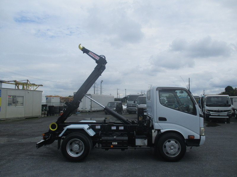 H23ダイナ極東製フックロール予備検査積載4t|中古トラックの販売・買取・査定のアイナビ