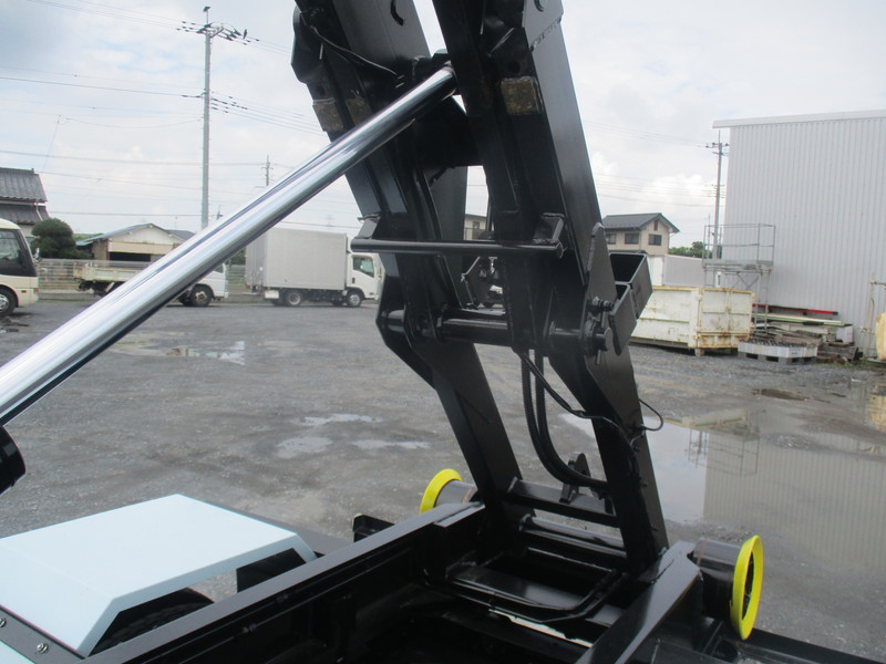 H23ダイナ極東製フックロール予備検査積載4t|中古トラックの販売・買取・査定のアイナビ