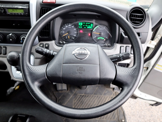 垂直式パワーゲート　平ボディ　積載2t　4WD　標準ロング|中古トラックの販売・買取・査定のアイナビ