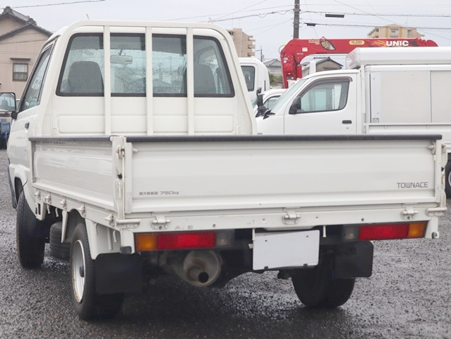 DX　積載750Kg　平ボディ　スーパーシングルジャストロー|中古トラックの販売・買取・査定のアイナビ
