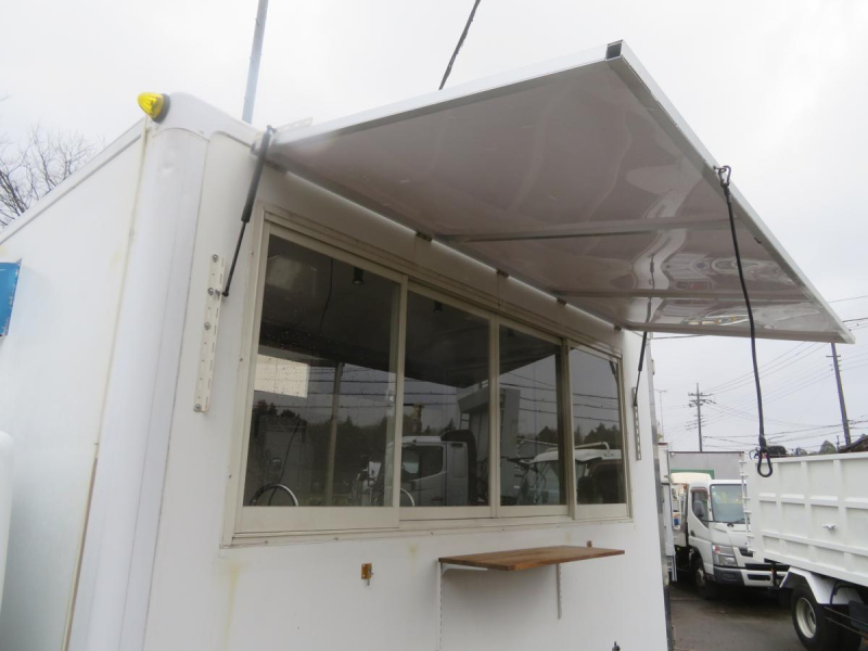 車検付H24年キャンターATキッチンカー装備品新品キャビン塗装済|中古トラックの販売・買取・査定のアイナビ