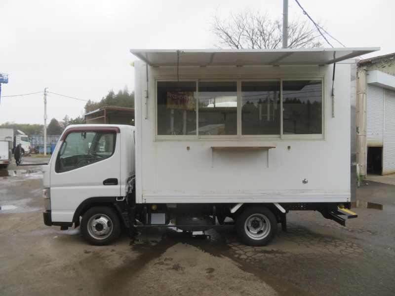 車検付H24年キャンターATキッチンカー装備品新品キャビン塗装済|中古トラックの販売・買取・査定のアイナビ