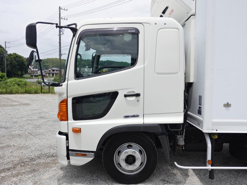 ワイド低温冷蔵冷凍格納パワーゲート後輪エアサス|中古トラックの販売・買取・査定のアイナビ
