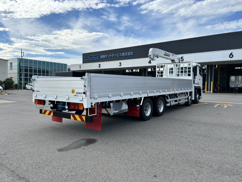 ☆未使用車 積載13000Kg クレーン付平ボデ-|中古トラックの販売・買取・査定のアイナビ