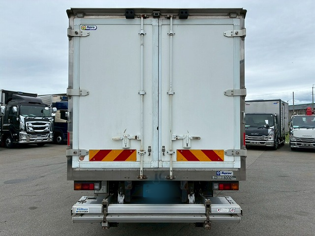 左サイド扉 5速マニュアル MT 3t 7t 小型 冷凍バン 箱車|中古トラックの販売・買取・査定のアイナビ