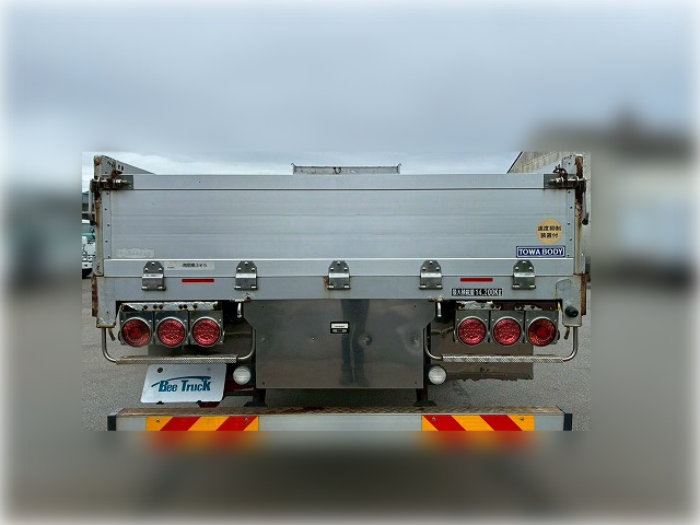 アルミブロック 6×2 3軸1デフ スタンション 380馬力 イノマット|中古トラックの販売・買取・査定のアイナビ