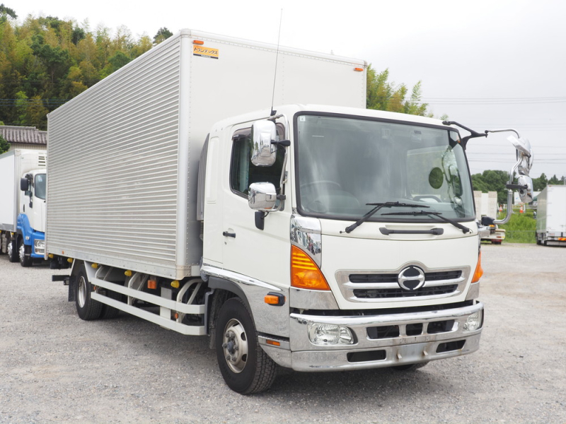 日野 バン車 レンジャープロ|中古トラックの販売・買取・査定のアイナビ
