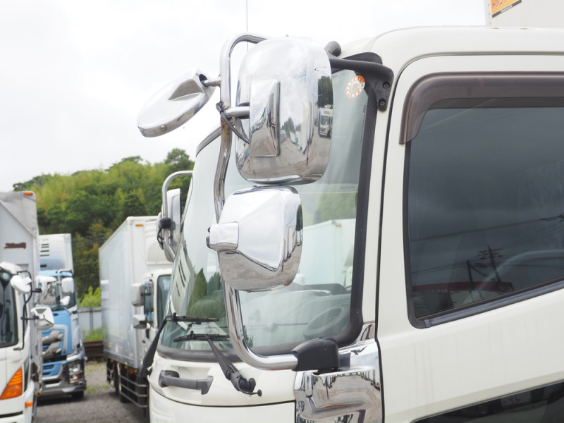 日野 バン車 レンジャープロ|中古トラックの販売・買取・査定のアイナビ