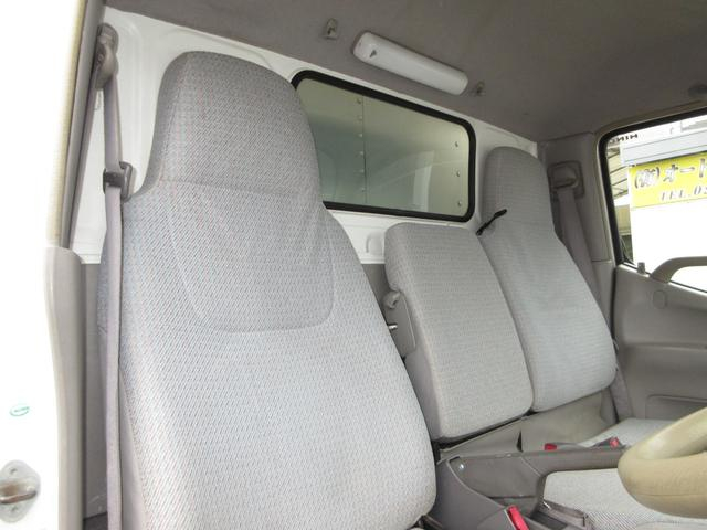 日野 バン車 デュトロ|中古トラックの販売・買取・査定のアイナビ