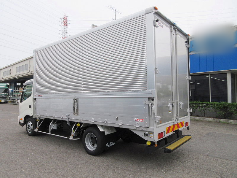 ★4450*2090*2220★積載3000kg★ワイドロング★未使用車★|中古トラックの販売・買取・査定のアイナビ