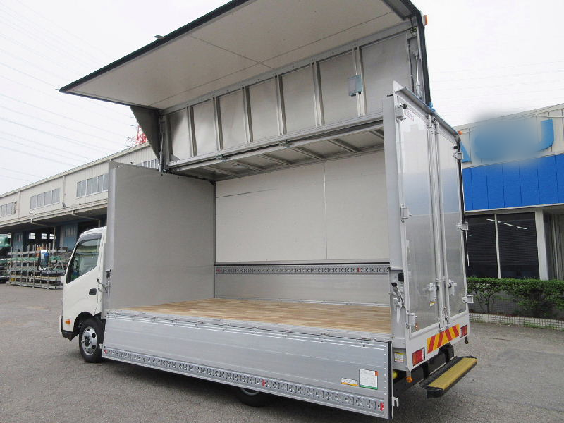 ★4450*2090*2220★積載3000kg★ワイドロング★未使用車★|中古トラックの販売・買取・査定のアイナビ
