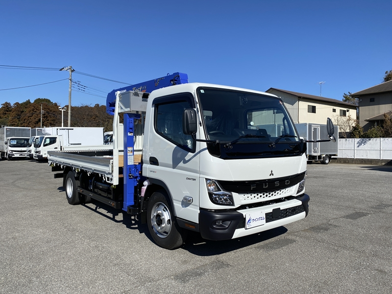 キャンター　ワイド超ロング　タダノ4段　ＨＩジャッキ　積載3,250ｋg|中古トラックの販売・買取・査定のアイナビ