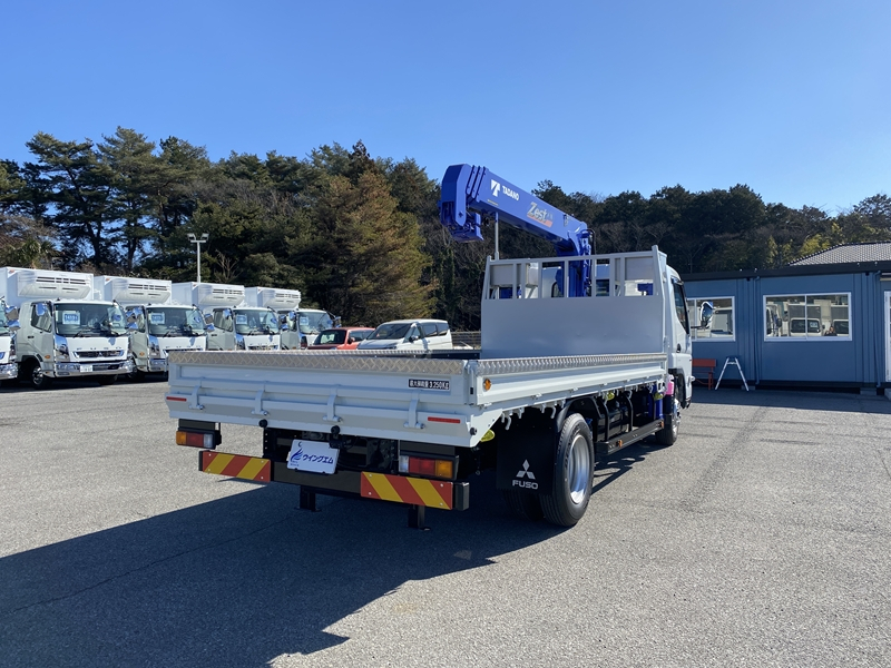 キャンター　ワイド超ロング　タダノ4段　ＨＩジャッキ　積載3,250ｋg|中古トラックの販売・買取・査定のアイナビ