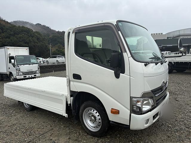 トヨタ 平ボディ|中古トラックの販売・買取・査定のアイナビ