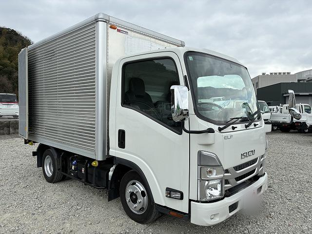 いすゞ バン車|中古トラックの販売・買取・査定のアイナビ